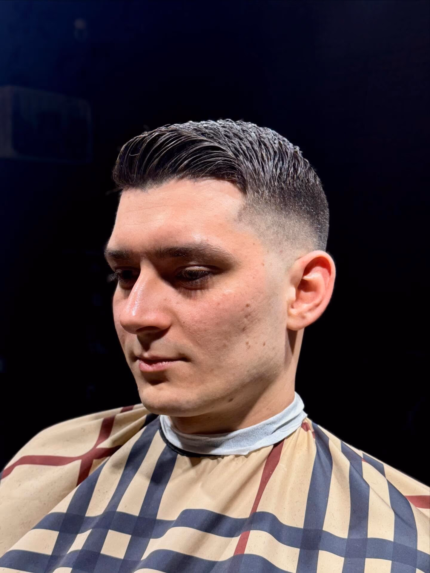 Slick back z niskim fade'em